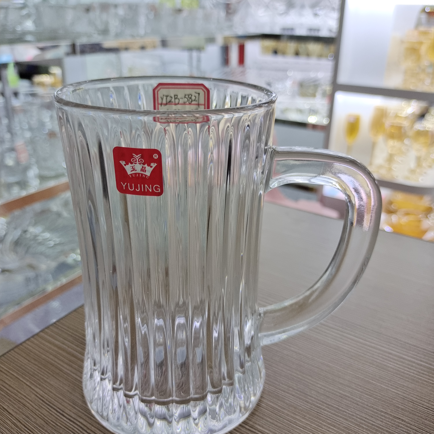 子涵玻璃国际商贸城D区4街7998-YJZB5827