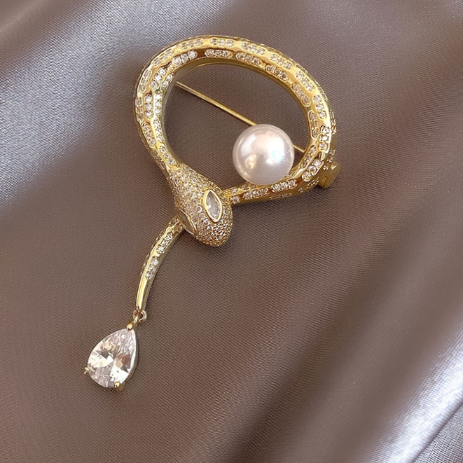Ring snake brooch