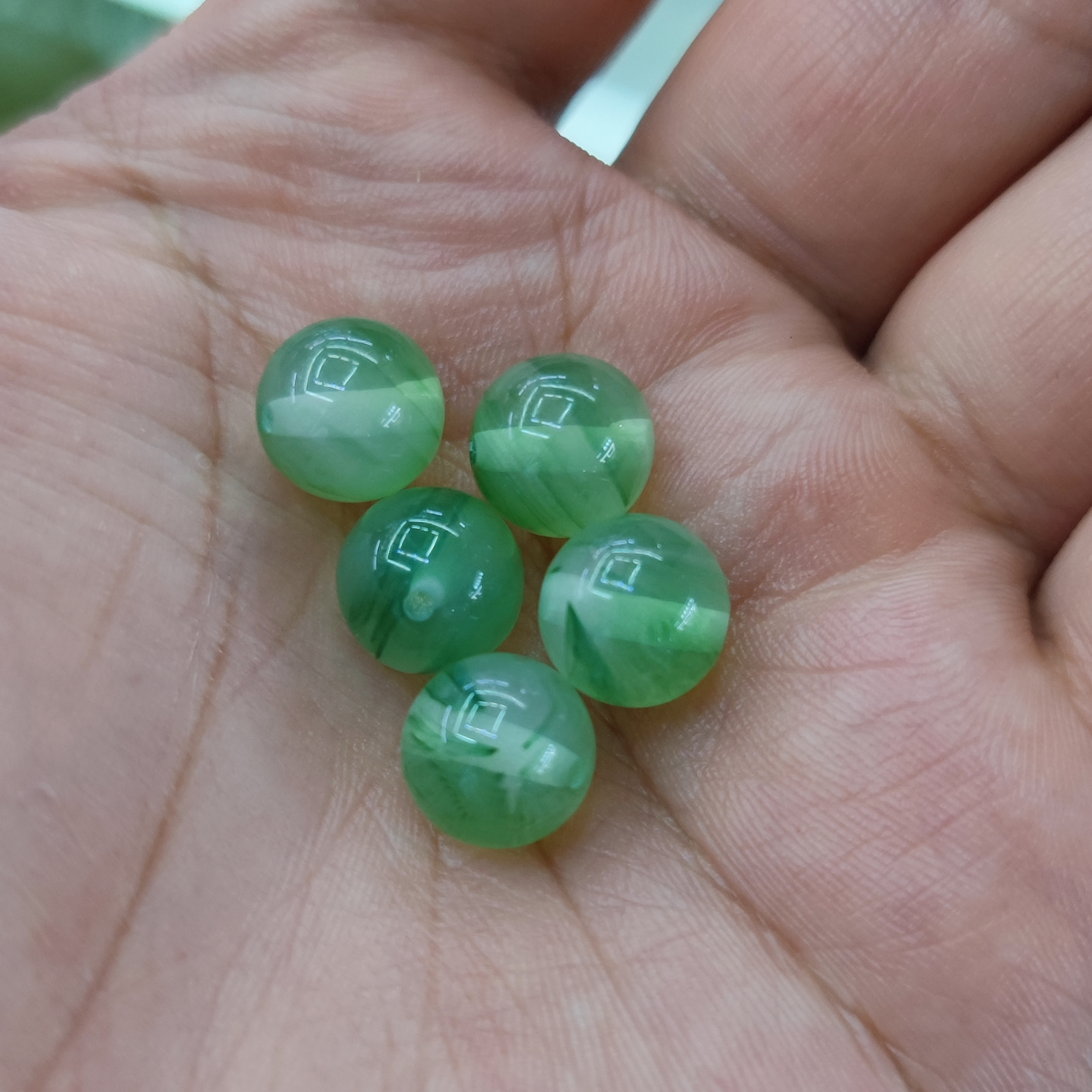 6mm flower beads 18