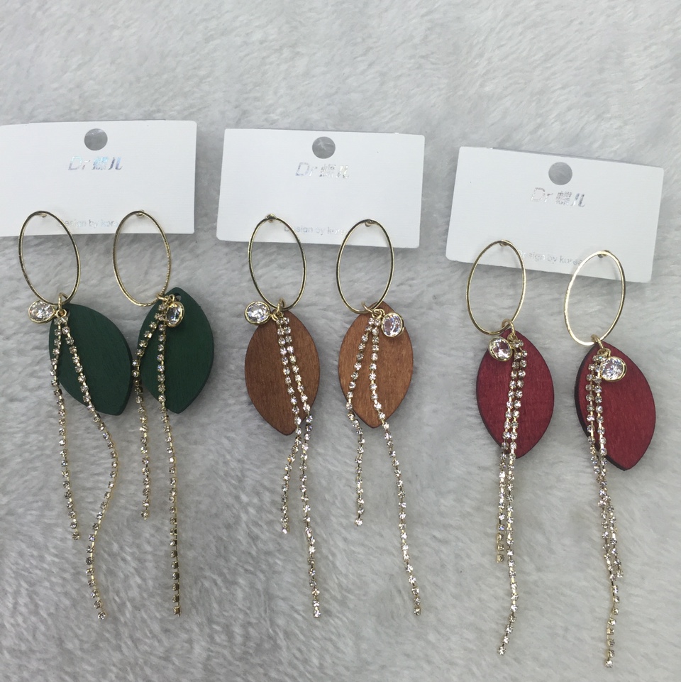 Claw chain plus wood fashion trend design earrings