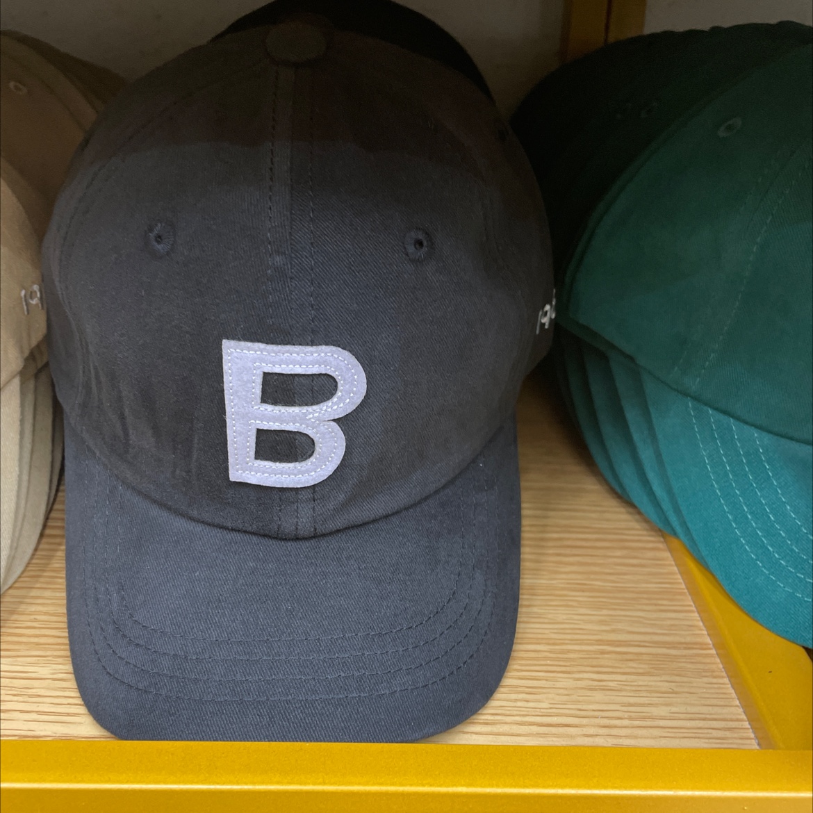 Red eight hat factory boys and girls must enter the spring, summer, autumn and winter, pure cotton material network explosion baseball thumbnail