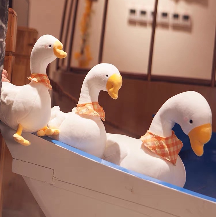 Cute duck comfort plush toy
