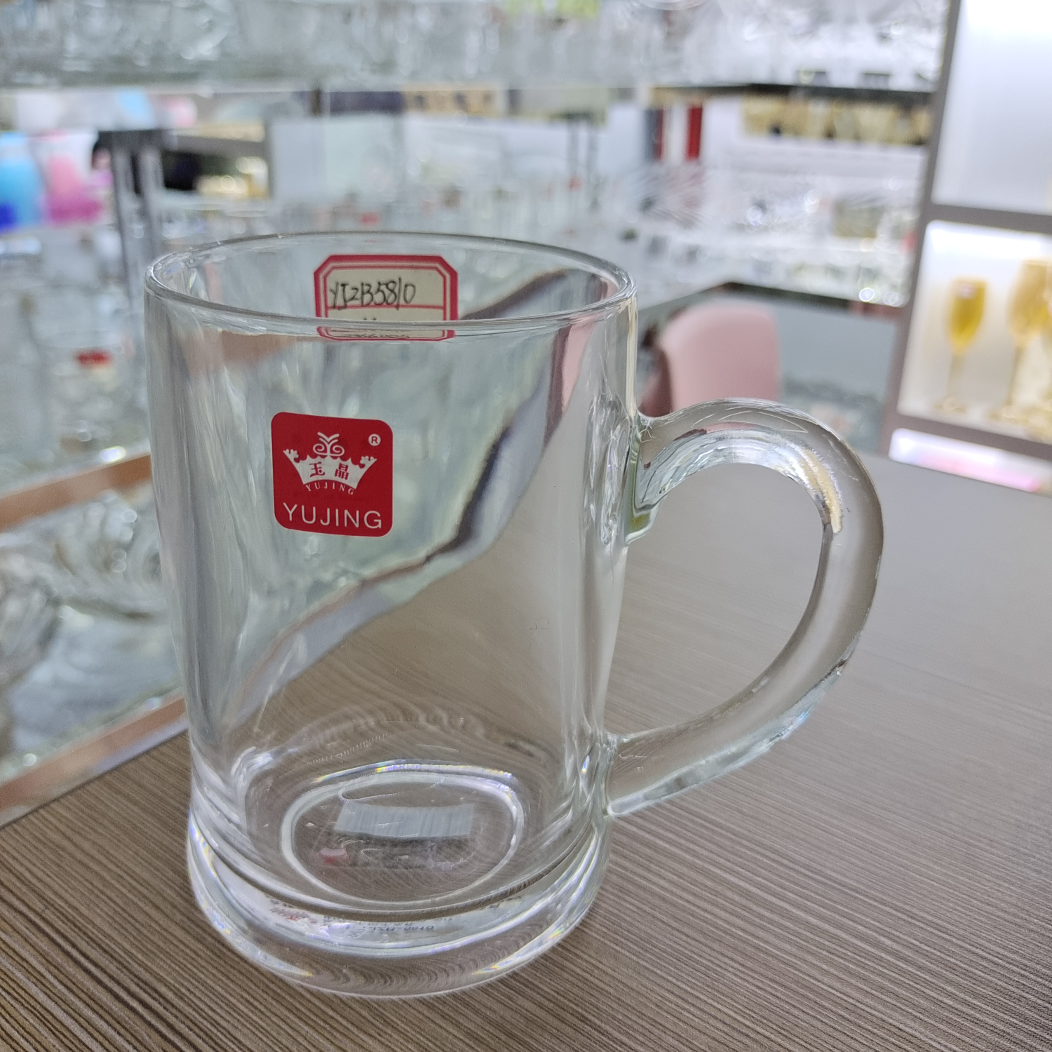子涵玻璃国际商贸城D区4街7998-YJZB5810