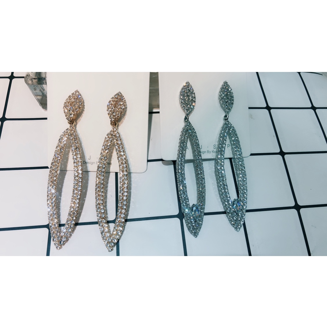 Naked diamond earrings Gold 49