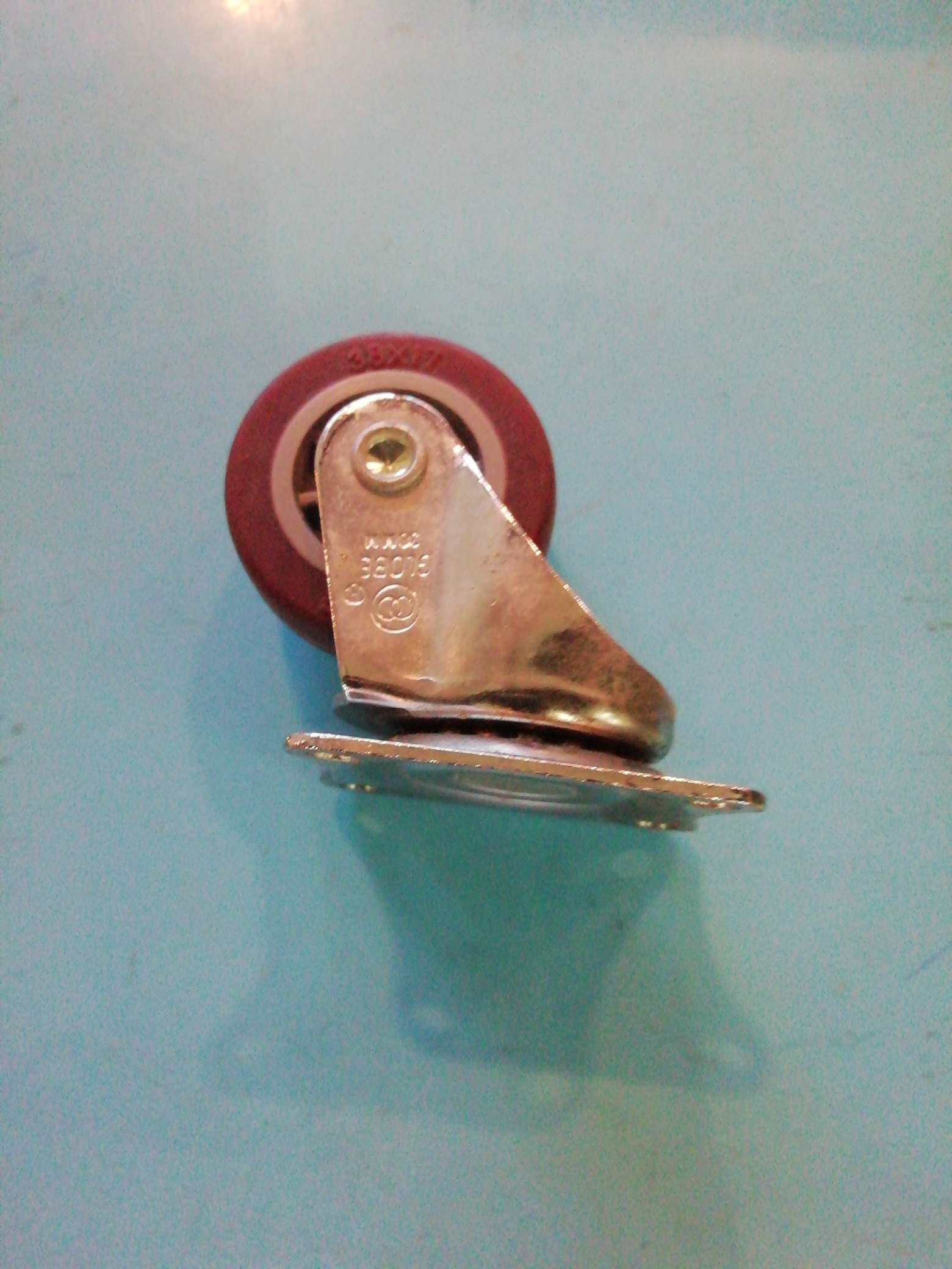 l.5寸环球轻型平底聚氨酯万向轮产品图