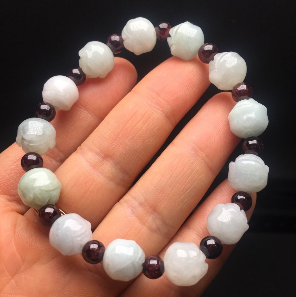 天然翡翠莲花石榴石手串