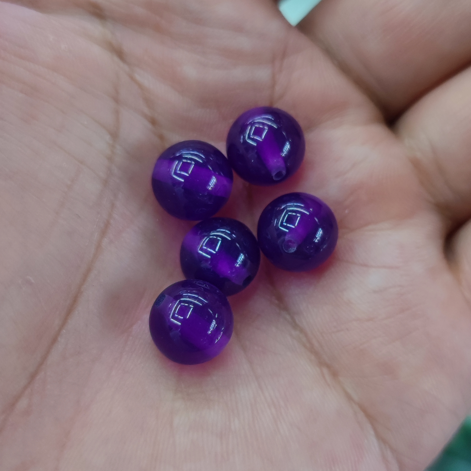 6 centimetre flower beads 30