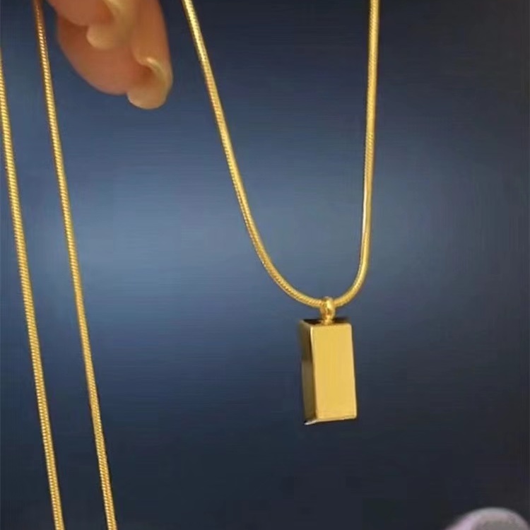 小金砖不褪色防过敏钛钢欧美ins博主锁骨链短款项链闺蜜礼物