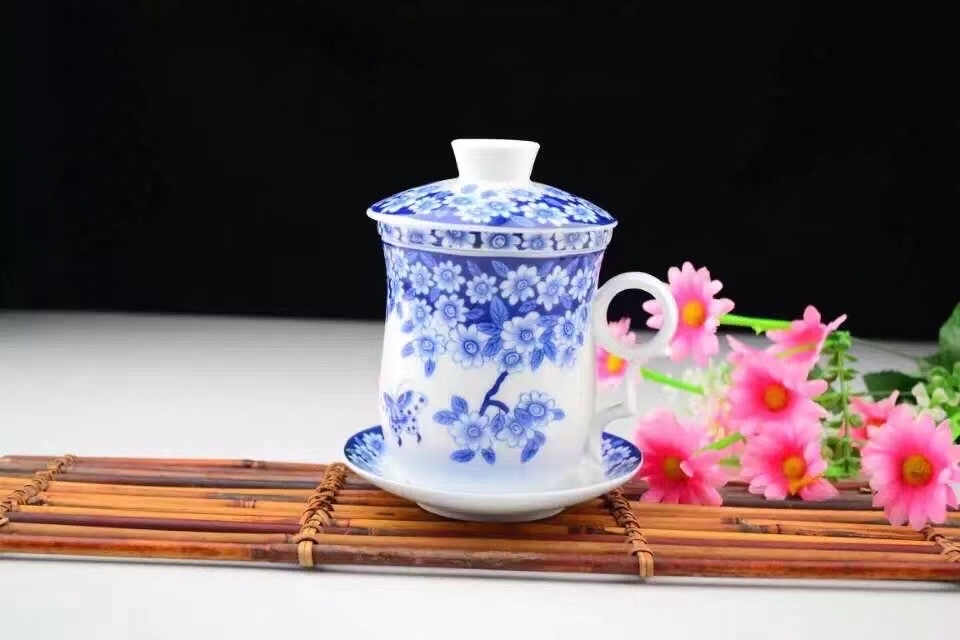 四件杯 青花细节图