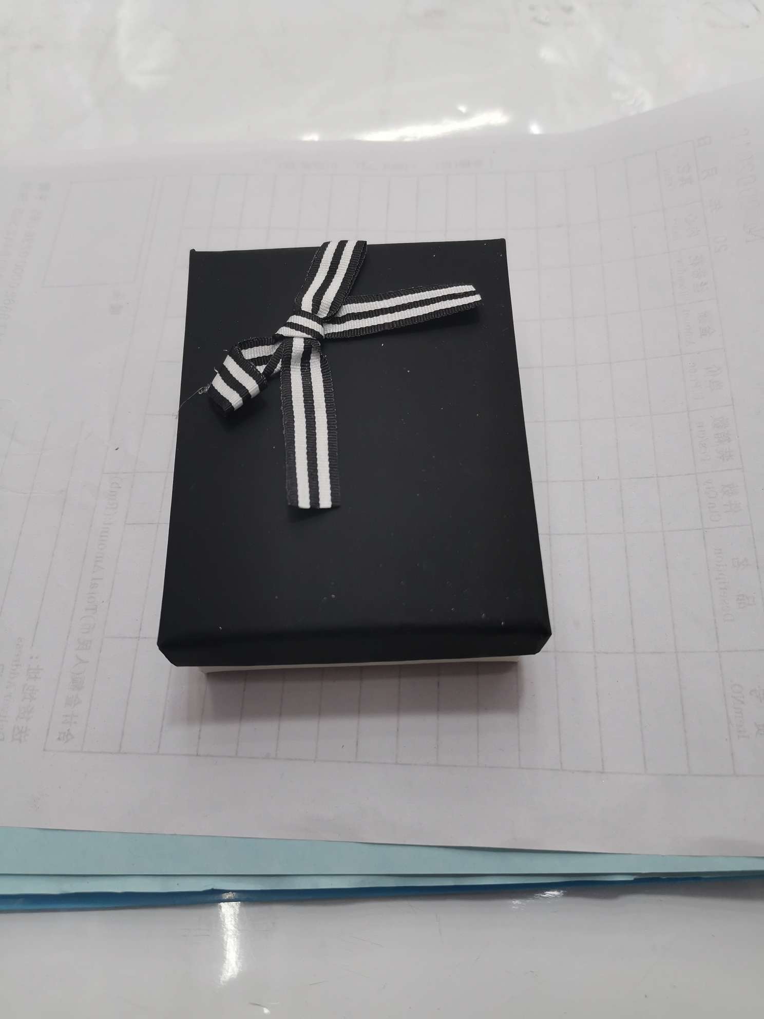 蝴蝶结盒1产品图