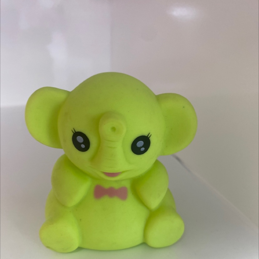 Medium Size Pond Rubber Pinch Called Elephant