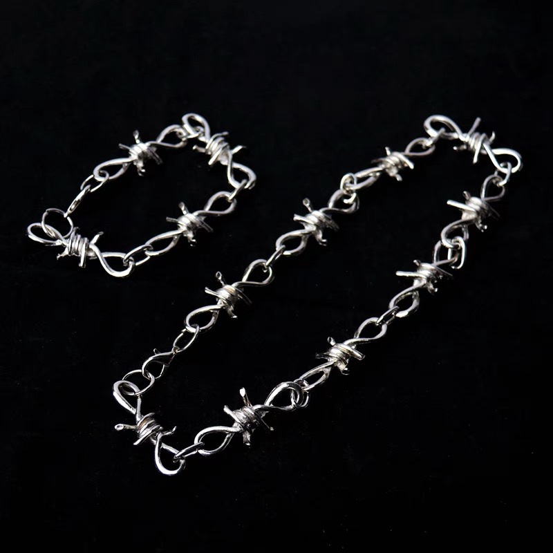 Thorn bracelet