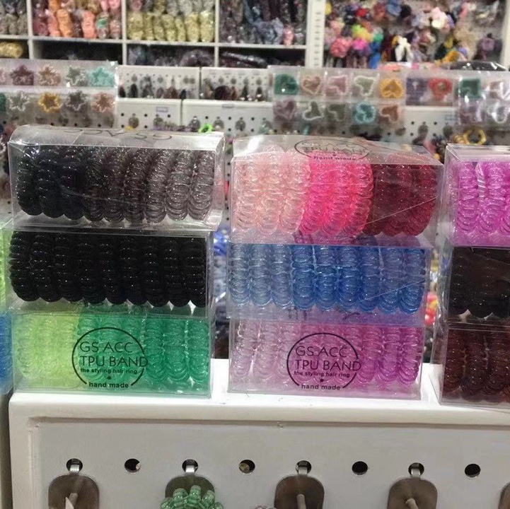 560