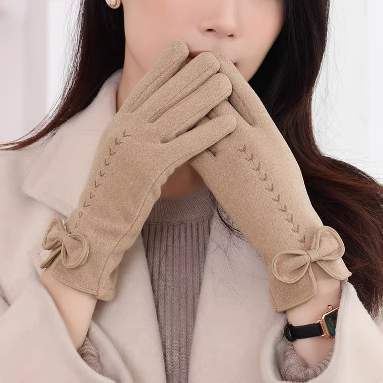 Gloves Winter women plus fleece thickened Autumn winter warm winter student riding cute bow can touch screen
