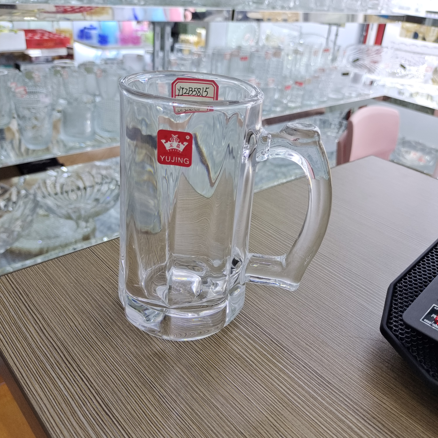 子涵玻璃国际商贸城D区4街7998-YJZB5815