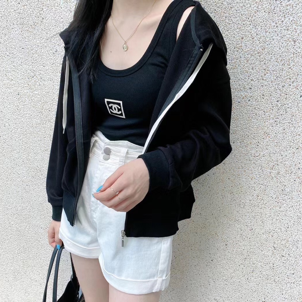 运动休闲套装