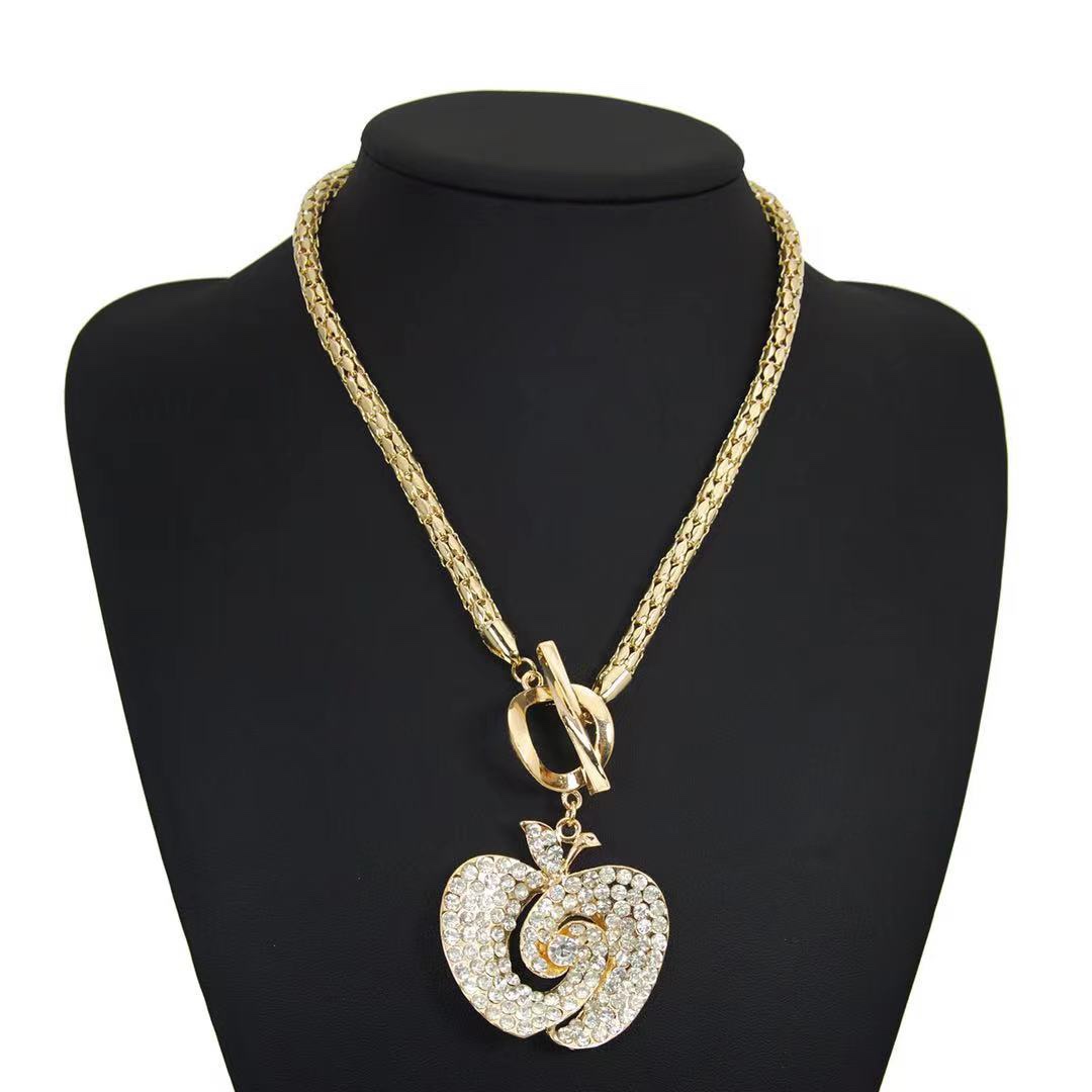 The same single item fashion trend casual allergy proof duckweed white diamond alloy necklace female No. 0727-46