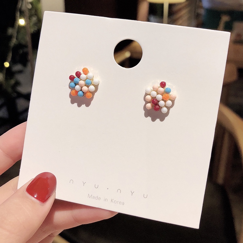 Colorful rice bead earrings, lovely wind.