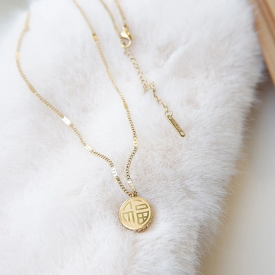 Net Red Husi Necklace Female Ins Street Personality Heart Pendant Cold Wind Titanium Steel Clavicle Chain Jewelry