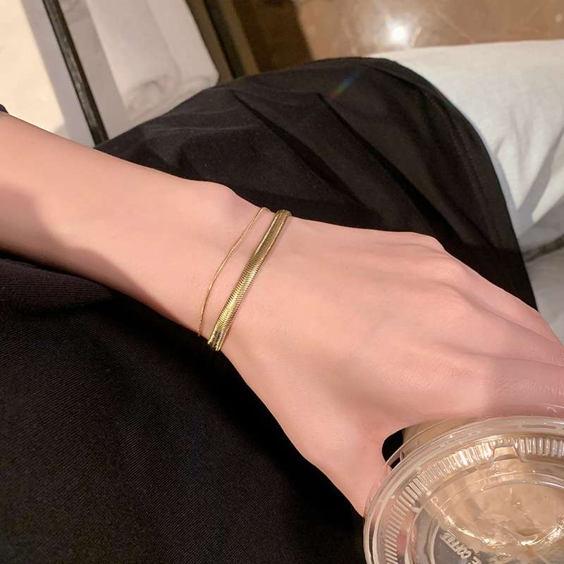 Snake chain exquisite double-layer bracelet, Instagram niche design, best friend bracelet, fashionable Internet celebrity new trendy jewelry for women Item Picture