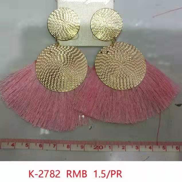 Dongdaemun, South Korea's fashionable, simple and compact stud earrings 2021 new Summer short and simple earrings for women 5