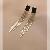 Square black resin fringe chic chic chic fringe earrings