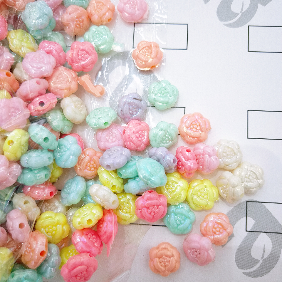 81-head hair strings, hair bands, DIY handcrafted beads, children's necklaces, educational beads, acrylic accessories, premium headwear accessories, fashion trends, popular online celebrity accessories, and various effect beads