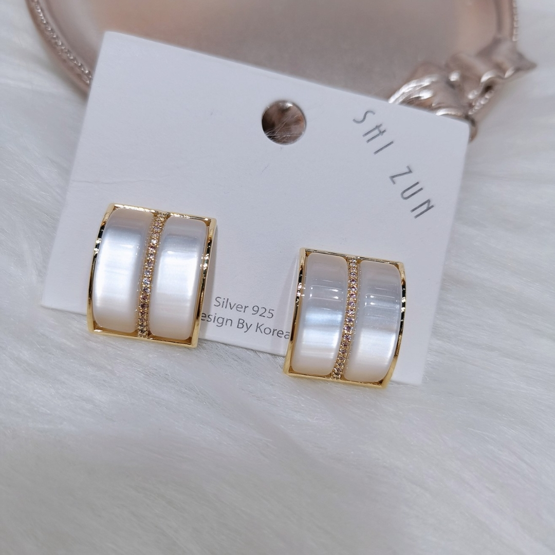 气质高级感耳钉韩国925银针通勤复古港风耳环网红耳饰女