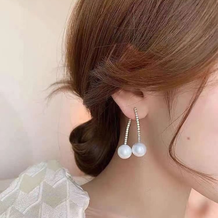 2021 new trendy long pearl full diamond earrings, elegant and high-end light luxury earrings for women, summer earrings
