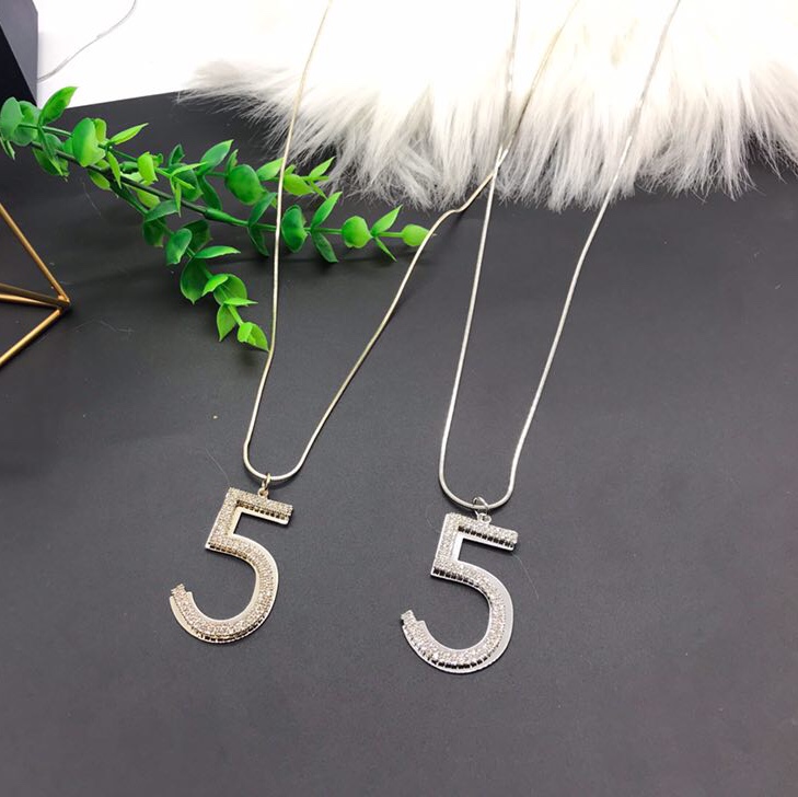 Necklace one 10