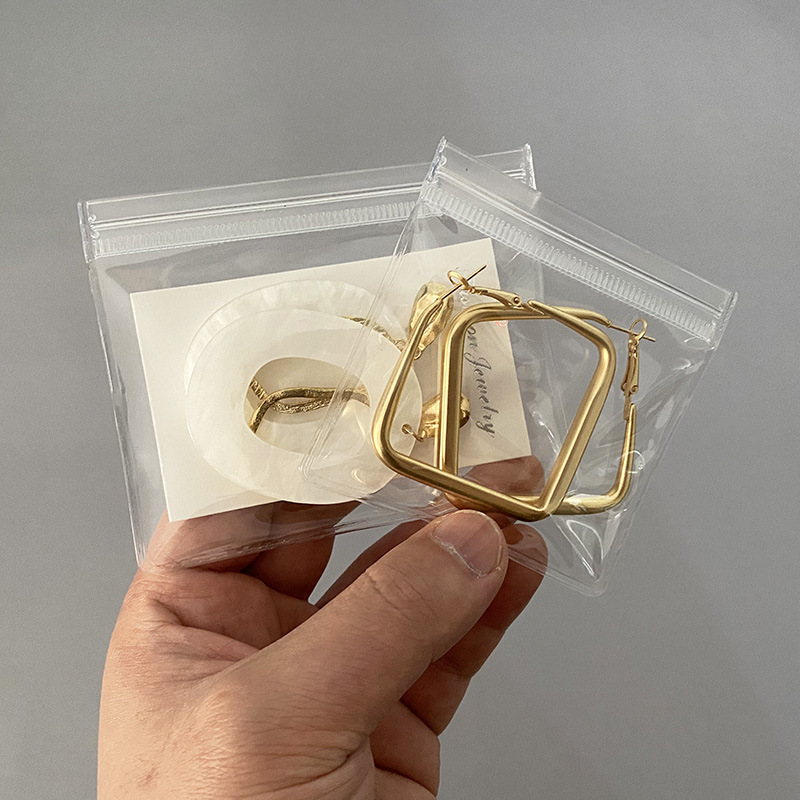 Customized portable small jewelry earrings storage and organization transparent plastic PVC self-sealing bags for jewelry packaging and sealing bags Application Scenario
