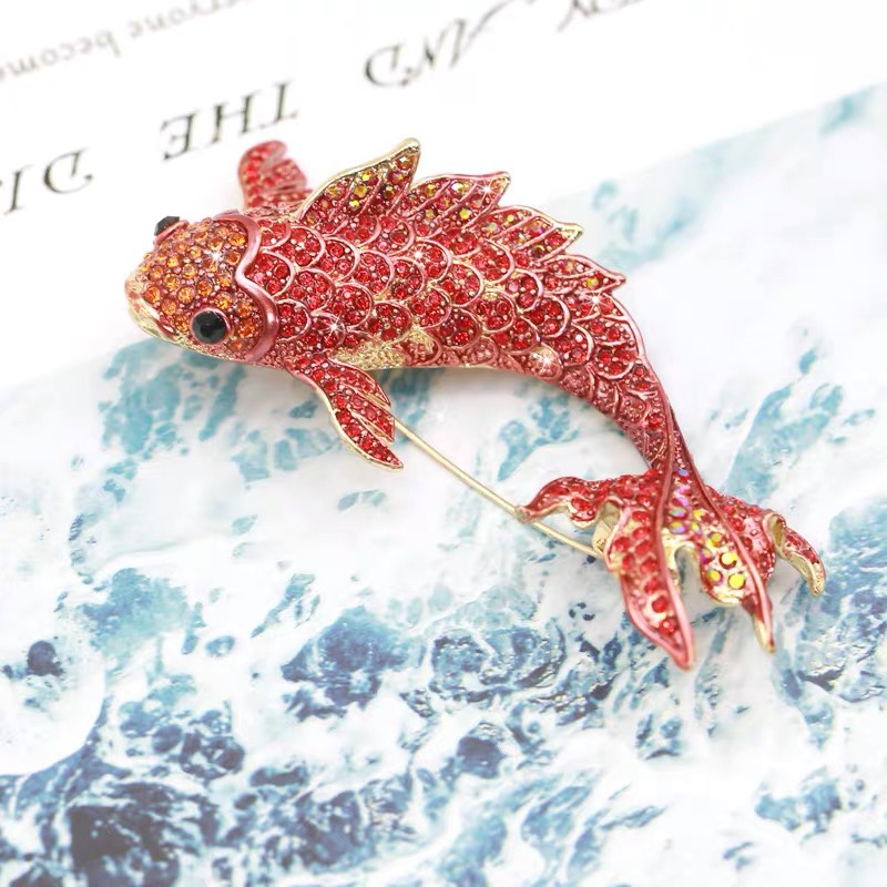 Koi brooch women's pin Creative personality coat sweater decoration with accessories