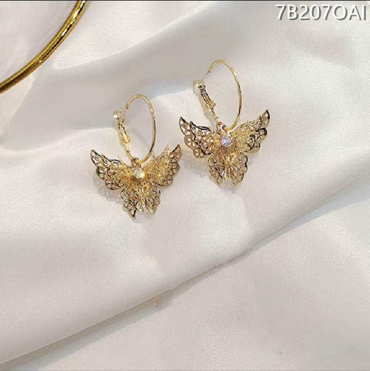 Stud earrings C17