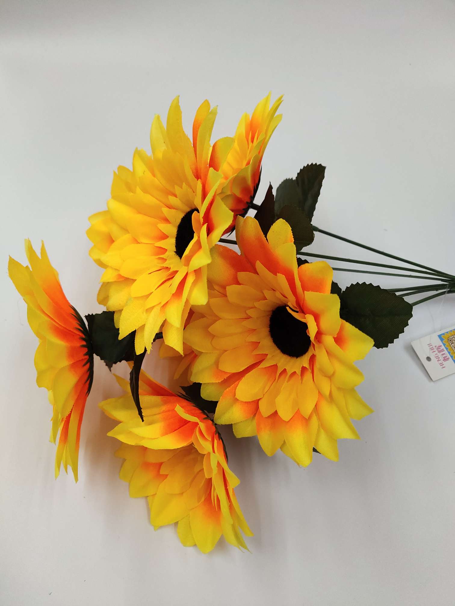 Factory direct sales with favorable prices. High-quality, high, medium and low-end artificial flowers, Qingming flowers and other 7-head 13cm sunflowers with bright colors. Welcome to negotiate and cooperate detail image 3