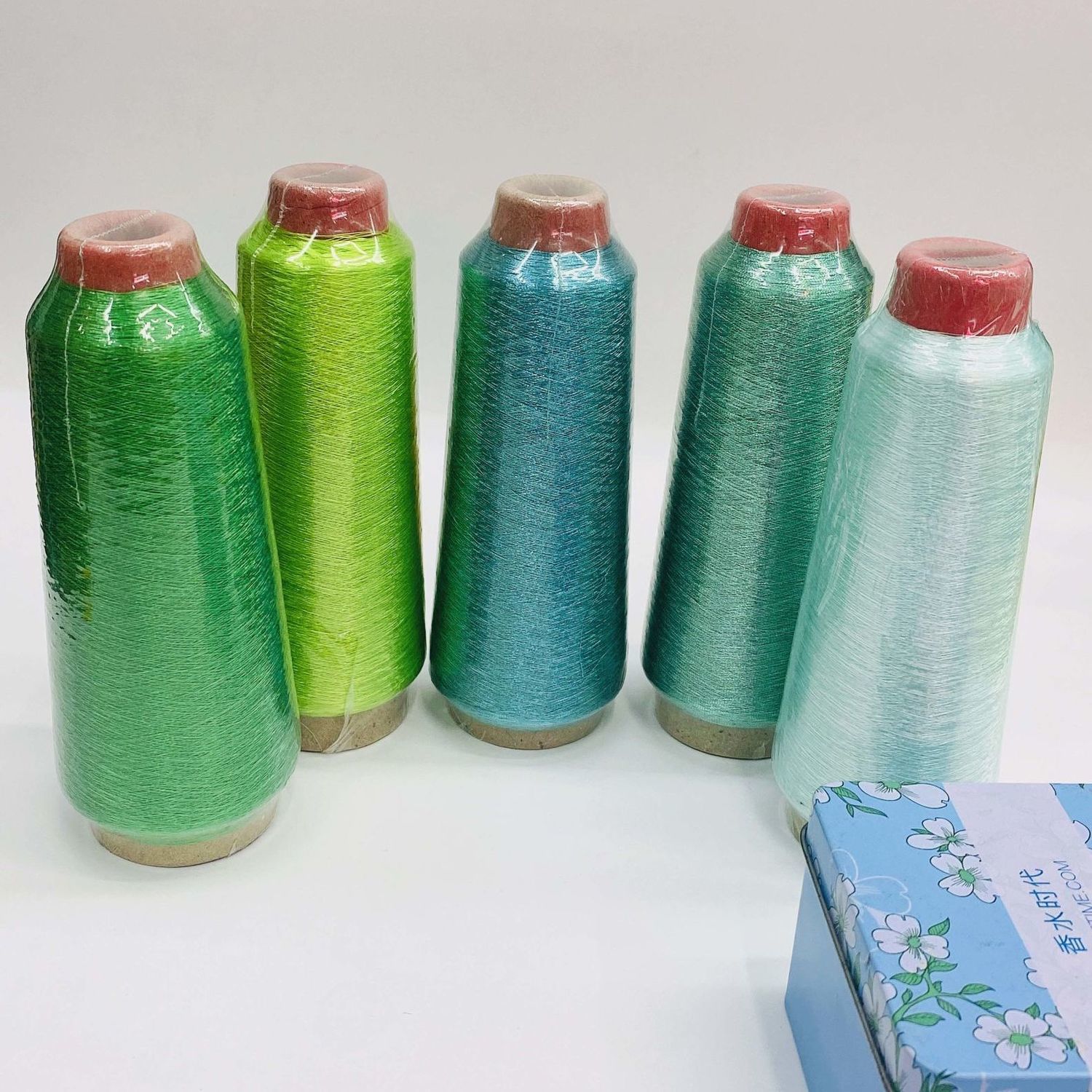 金银线金线彩色线十字绣手绣机绣装饰150D电脑绣花线大卷绣线银线35