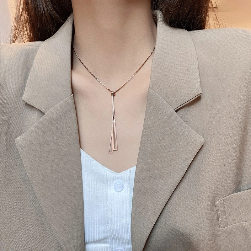 Pull Necklace Female Ins Street Personality Heart Pendant Cold Wind Titanium Steel Clavicle Chain Jewelry