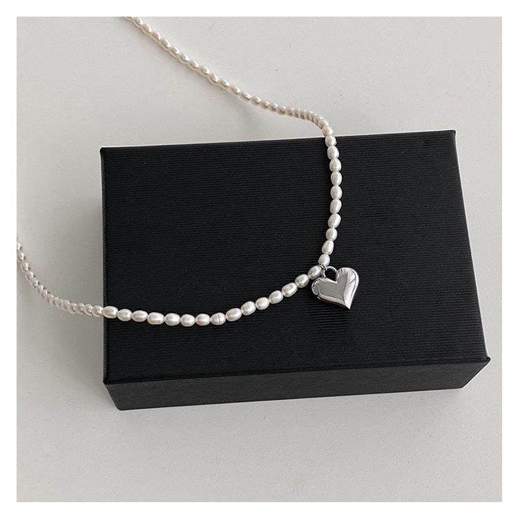 2 Baroque pearl metal love necklace female Japanese and Korean temperament overlapping collarbone chain European and American fashion love series