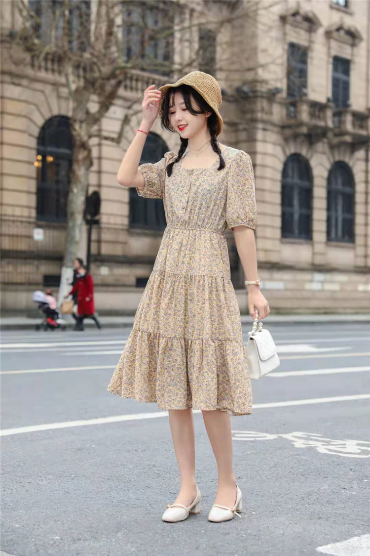 AMD- Waist-cinching and slimming floral print dress for Women 2021 Korean version mid-length short-sleeved summer dress, purple 5D2127301 details Picture