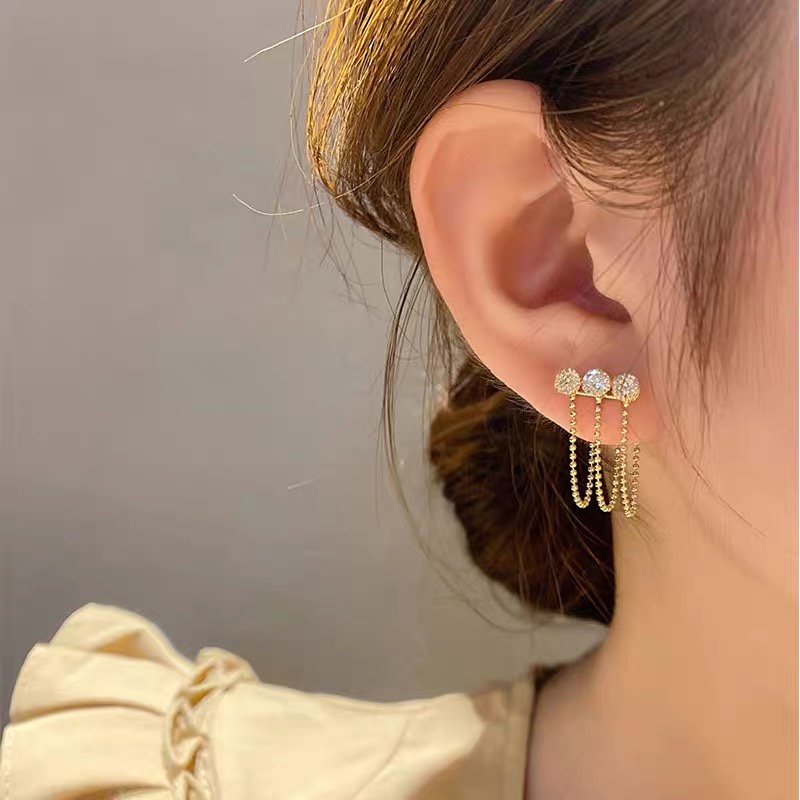 The same tassel earrings as those worn by Yang Chaoyue of South Korea are the latest summer trendy and ethereal earrings for trendy girls in 2021