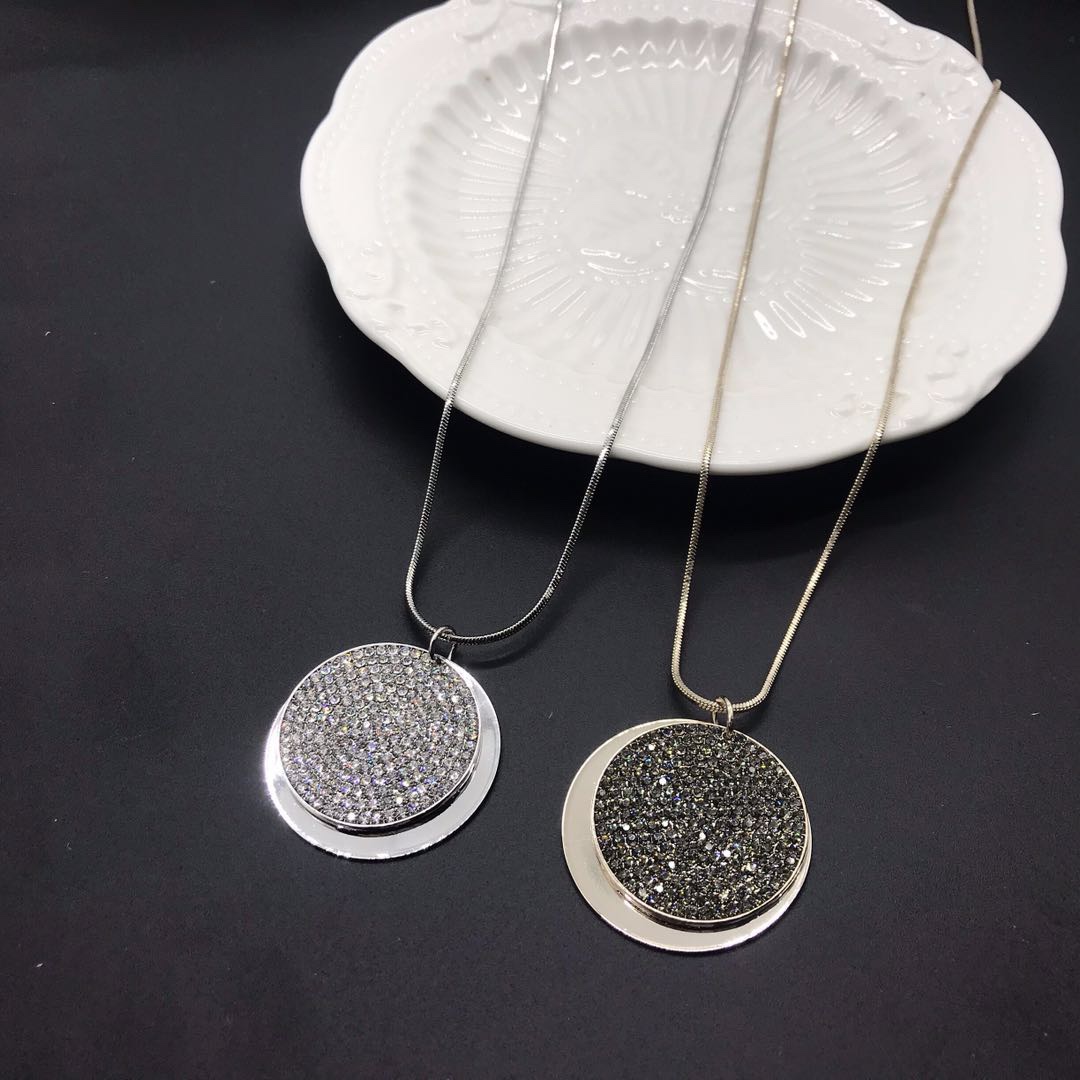 Necklace one 3