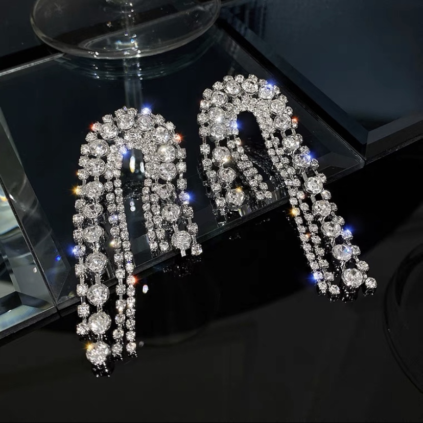 Earrings 200