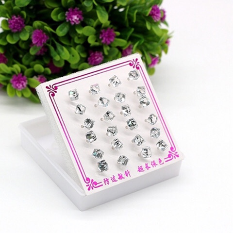 Earrings Men's and women's accessories Allergenic plastic needle Water Cube Crystal earclip Earring Delivery Silicone earplugs 8