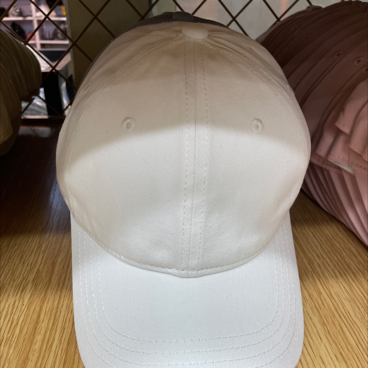 Red eight hat factory four seasons latest ins trend people multi-color fashion pure cotton sunscreen duck tongue baseball cap thumbnail