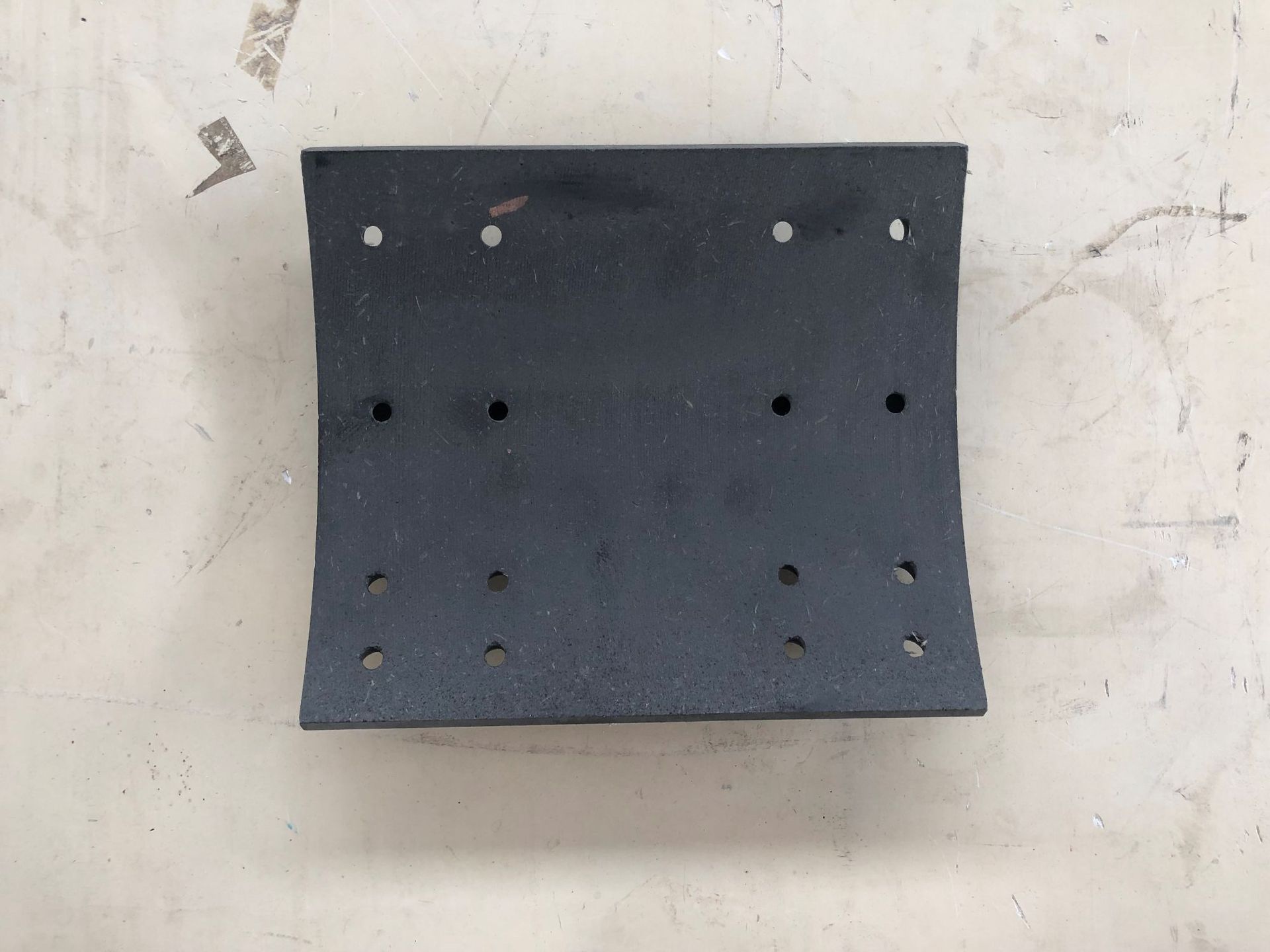 Brake shoes for trucks and vans Item Picture