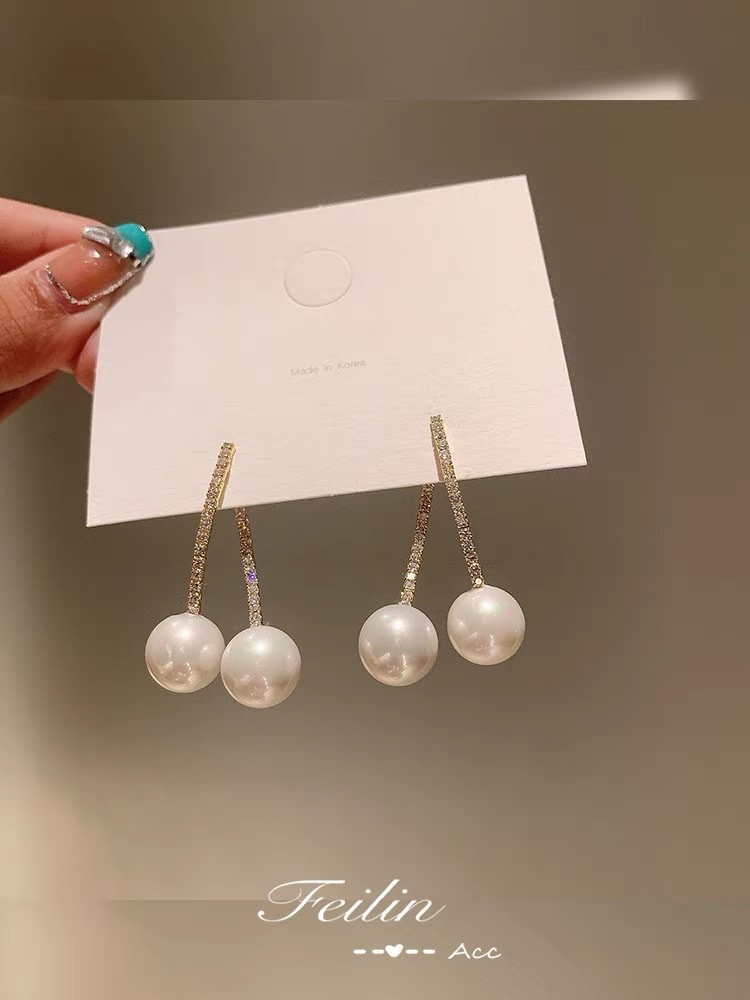 2021 new trendy long pearl full diamond earrings, elegant and high-end light luxury earrings for women, summer earrings detail image 1