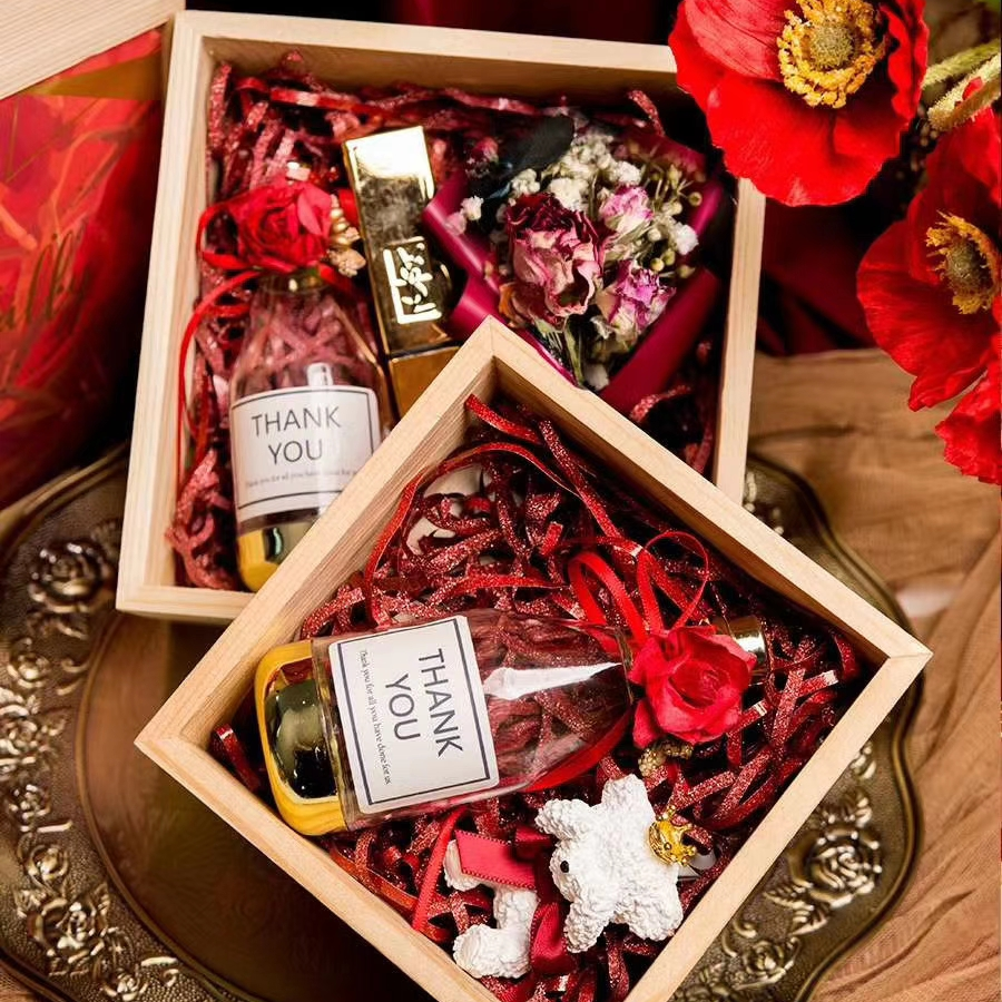 文博纸品 厂家直销 七彩丝 金葱丝 彩色纸丝 碎纸丝 填充纸丝 拉菲草 鸡窝草 礼品填充物 118