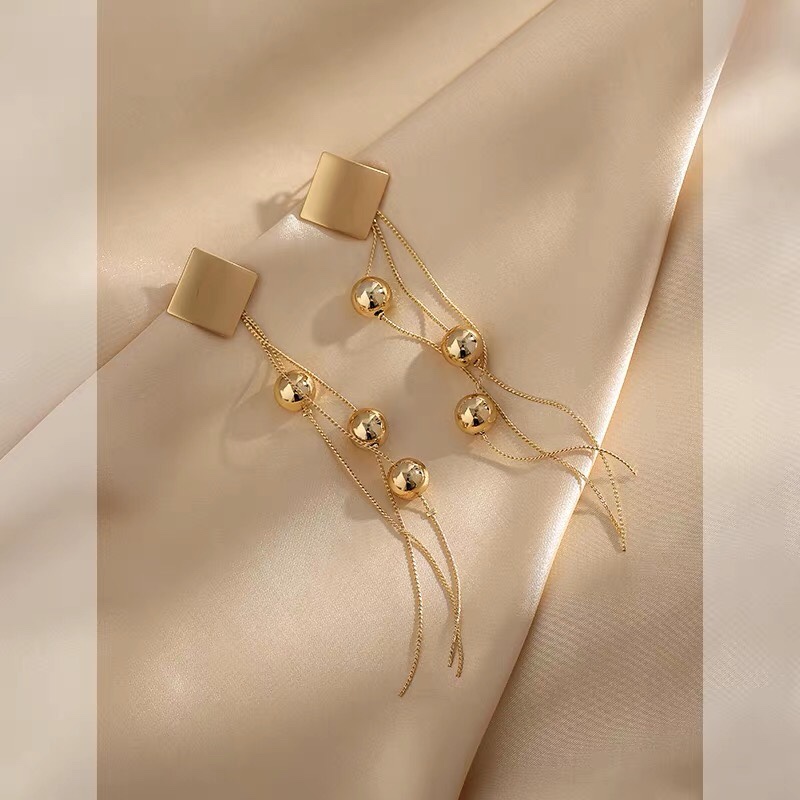 Retro ethnic style fashion personality temperament assorted tassel holiday earrings