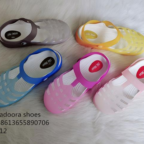Waterproof garden shoes in summer