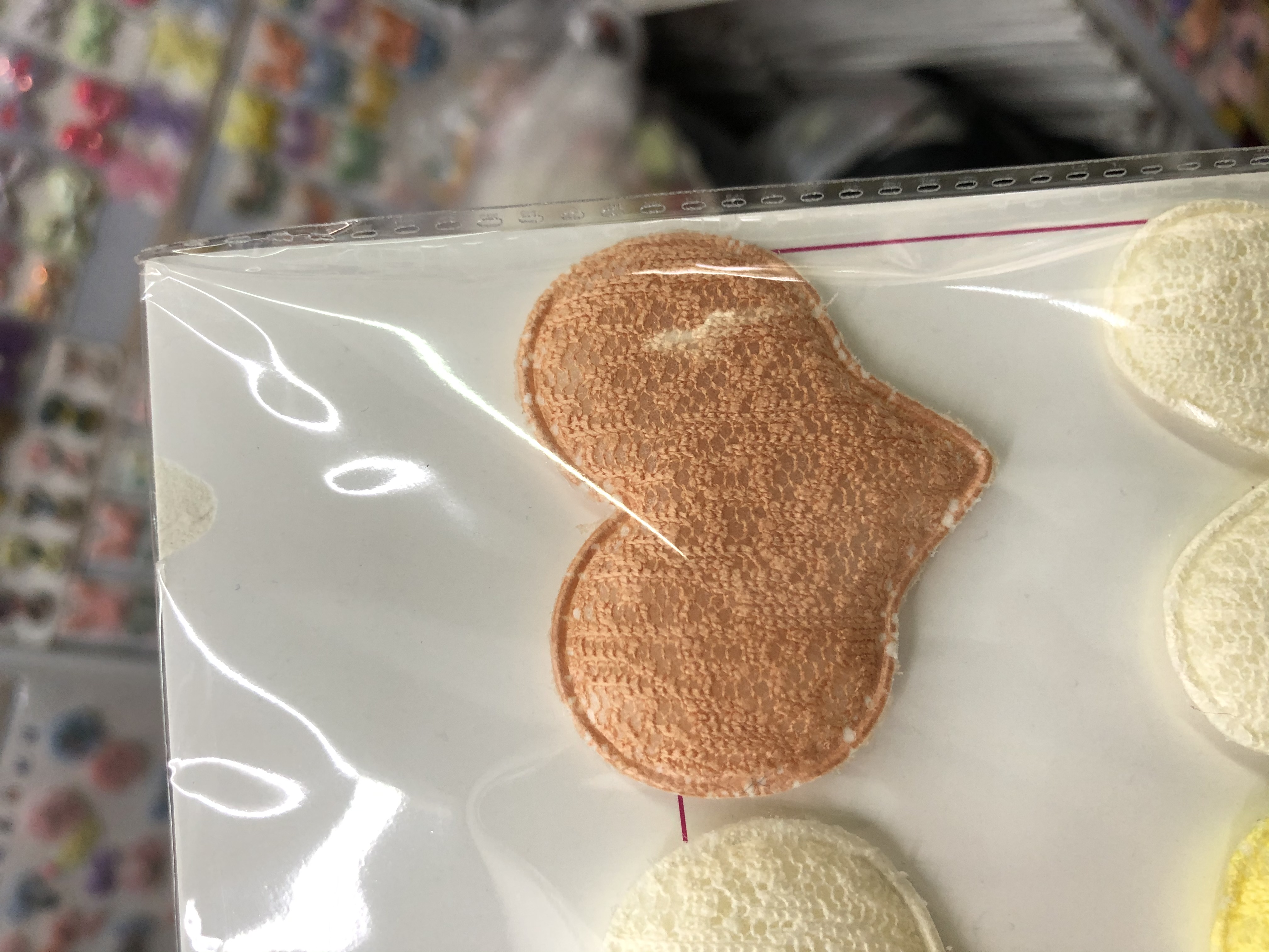 Lace Heart 71 details Picture