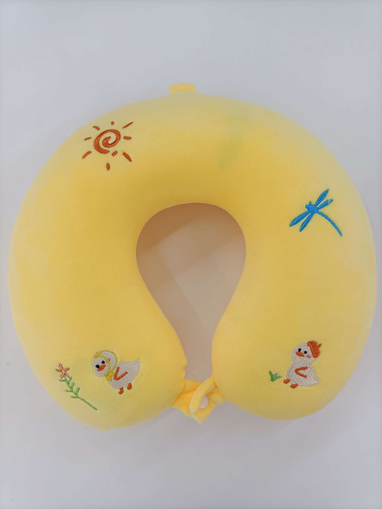 U-Shaped Pillow Cartoon Slow Rebound Memory Pillow Travel Pillow Big Round Pillow Can Accommodate Macaron Color Matching Application Scenario